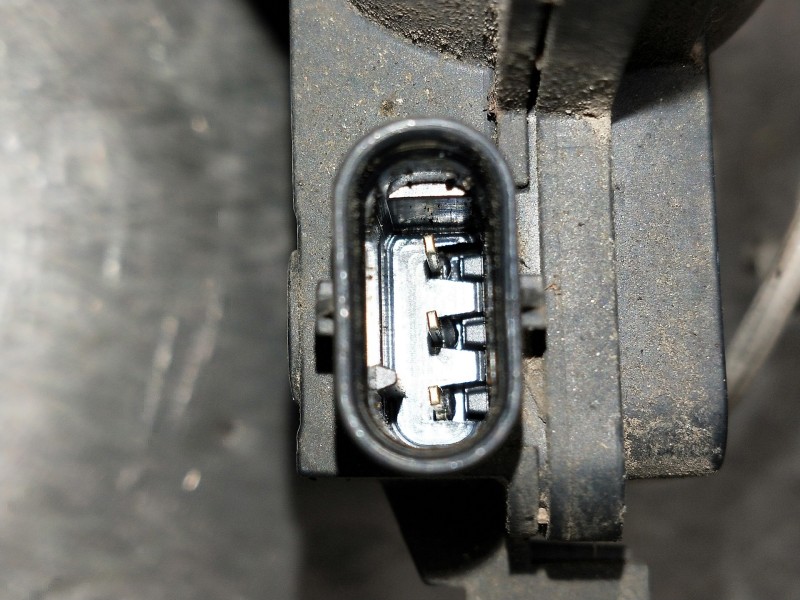 Recambio de modulo electronico para volvo v60 familiar referencia OEM IAM 32138534 2432730X 