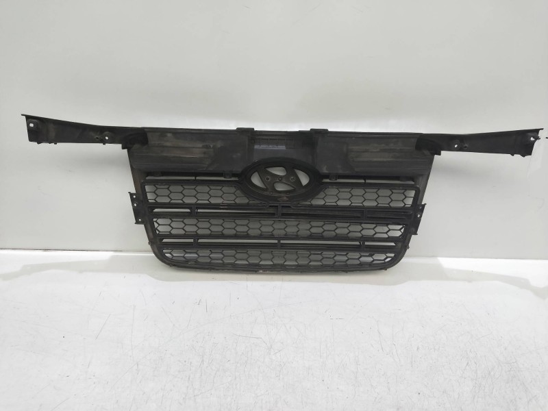 Recambio de rejilla delantera para hyundai h 1 2.5 crdi cat referencia OEM IAM   