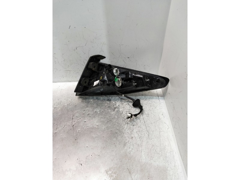 Recambio de piloto trasero izquierdo para hyundai ioniq referencia OEM IAM 92401G2200  
