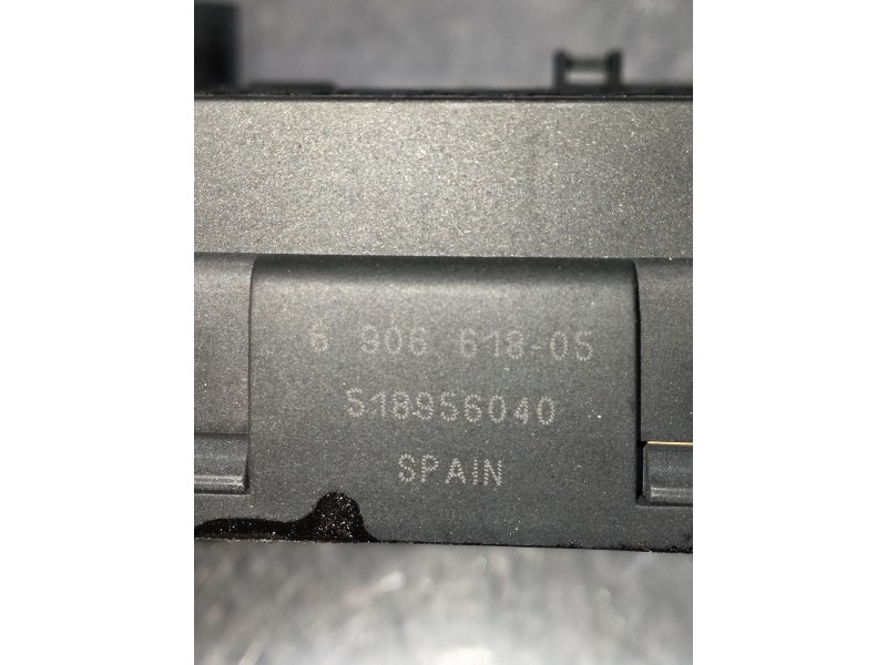 Recambio de caja reles / fusibles para bmw serie 5 berlina (e60) referencia OEM IAM 690661805 S18956040 