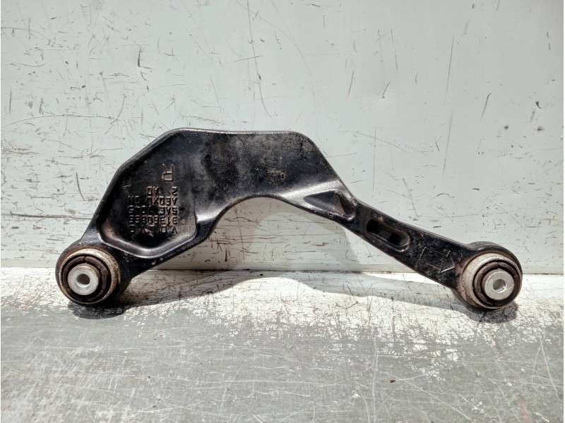 Recambio de brazo suspension inferior trasero derecho para volvo v60 familiar referencia OEM IAM 31360866  
