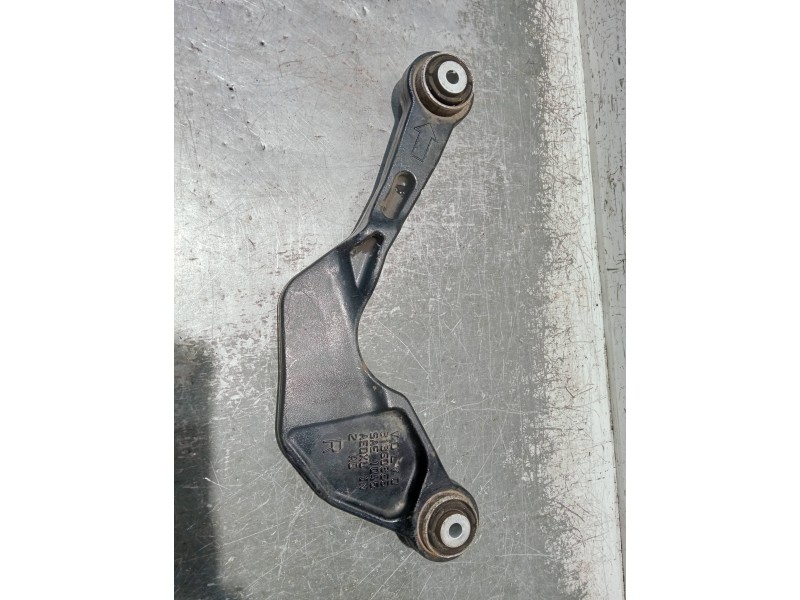 Recambio de brazo suspension inferior trasero derecho para volvo v60 familiar referencia OEM IAM 31360866  