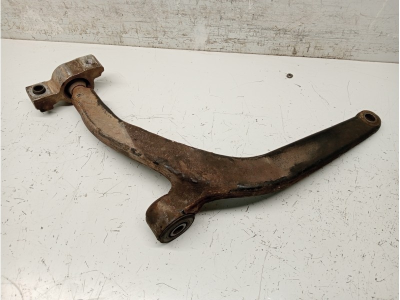 Recambio de brazo suspension inferior delantero derecho para peugeot 406 berlina (s1/s2) referencia OEM IAM   