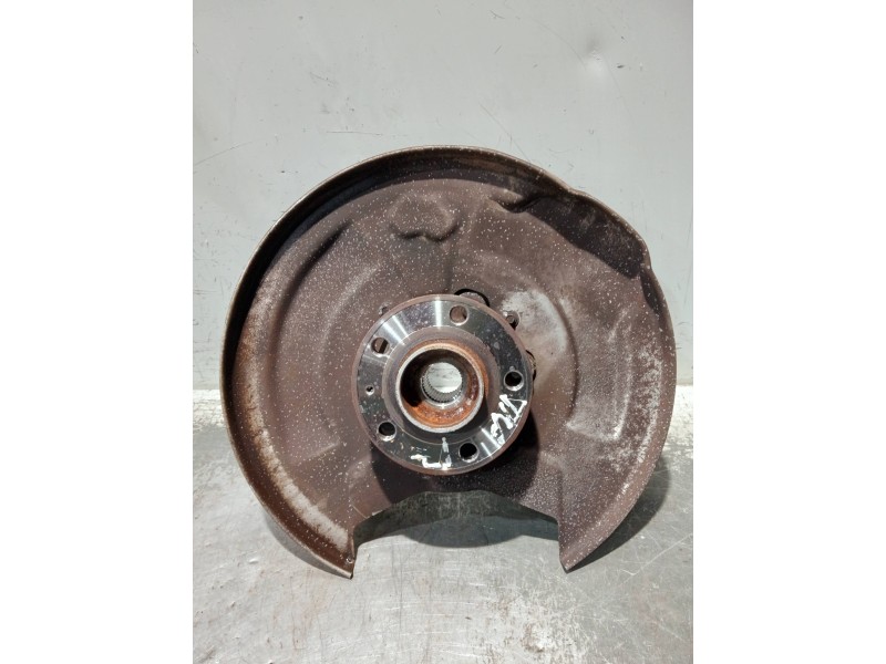 Recambio de mangueta trasera izquierda para volvo v60 familiar referencia OEM IAM 31476231  