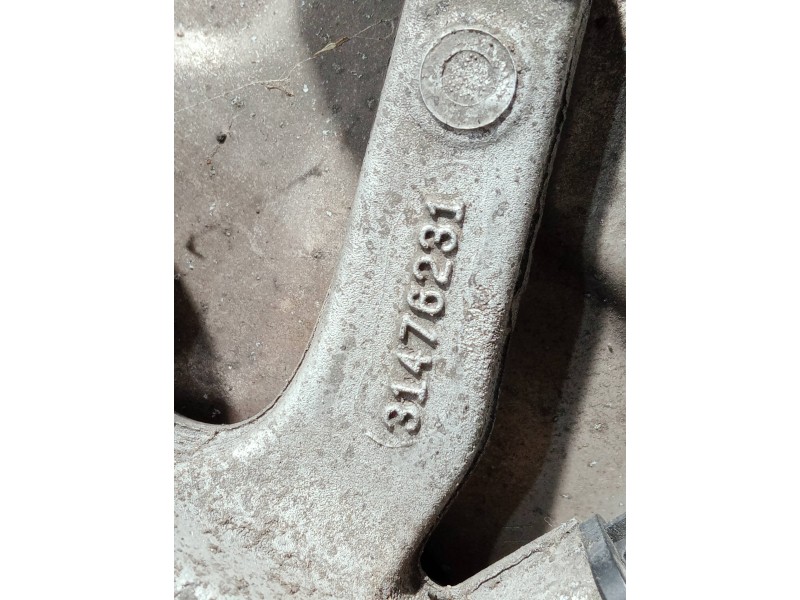 Recambio de mangueta trasera izquierda para volvo v60 familiar referencia OEM IAM 31476231  