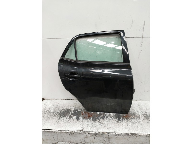 Recambio de puerta trasera derecha para toyota auris referencia OEM IAM   5P
