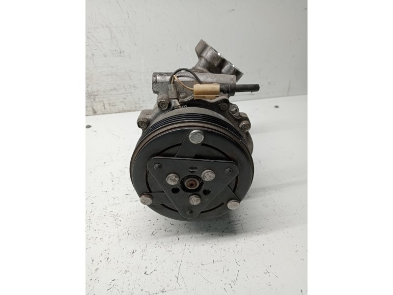 Recambio de compresor aire acondicionado para dacia sandero referencia OEM IAM SD6V121911 8200840899 