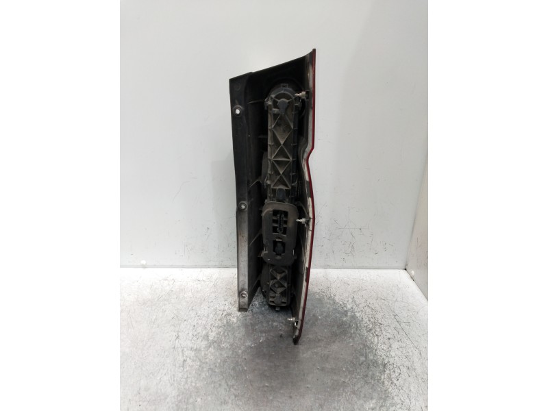 Recambio de piloto trasero izquierdo para volkswagen crafter combi (2e) referencia OEM IAM   