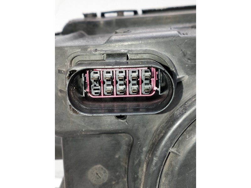 Recambio de faro izquierdo para volkswagen crafter combi (2e) referencia OEM IAM   