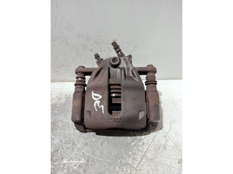 Recambio de pinza freno delantera derecha para renault clio iii referencia OEM IAM 8864D  
