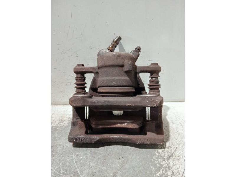 Recambio de pinza freno delantera derecha para renault clio iii referencia OEM IAM 8864D  