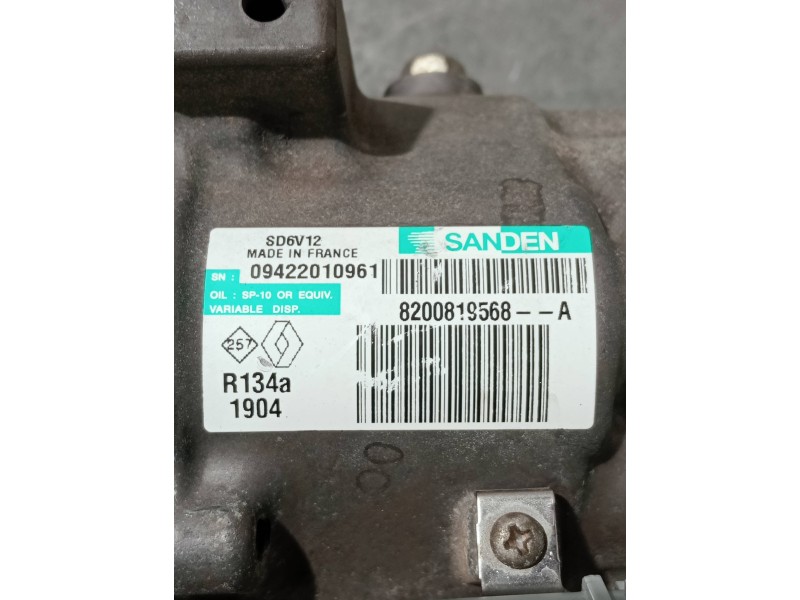 Recambio de compresor aire acondicionado para renault clio iii referencia OEM IAM 8200819568A  