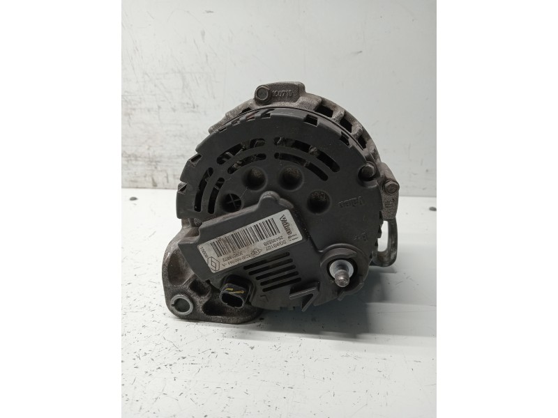 Recambio de alternador para dacia sandero referencia OEM IAM 8200660044A  
