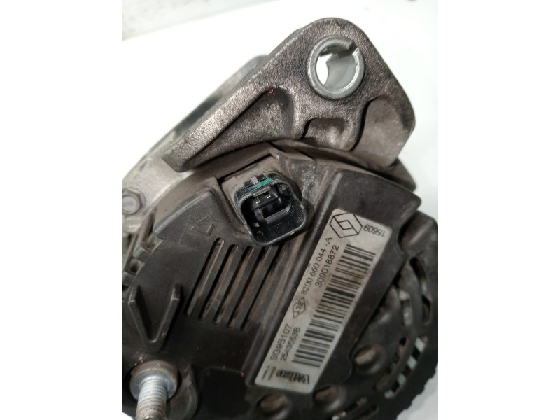 Recambio de alternador para dacia sandero referencia OEM IAM 8200660044A  