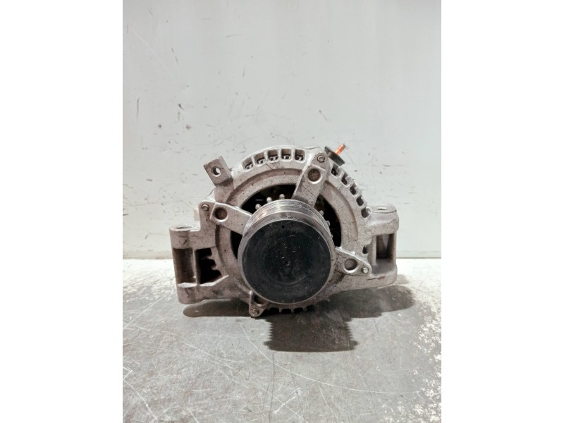 Recambio de alternador para toyota auris referencia OEM IAM CGB13080  