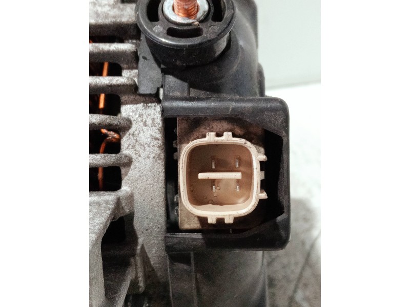 Recambio de alternador para toyota auris referencia OEM IAM CGB13080  