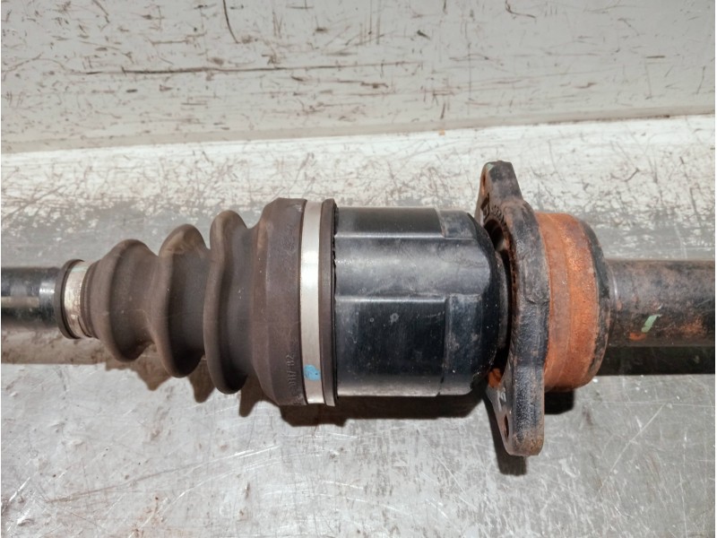Recambio de transmision delantera derecha para toyota auris referencia OEM IAM 4341002590  