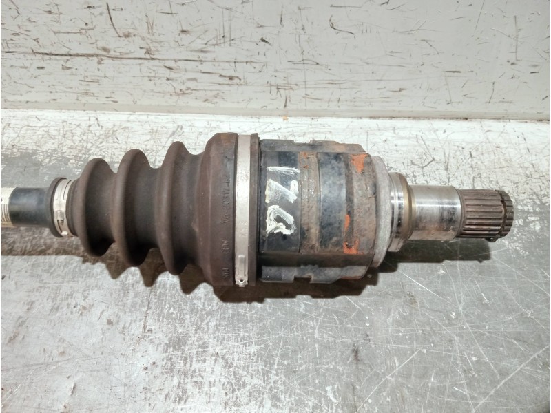 Recambio de transmision delantera izquierda para toyota auris referencia OEM IAM 4342002630  