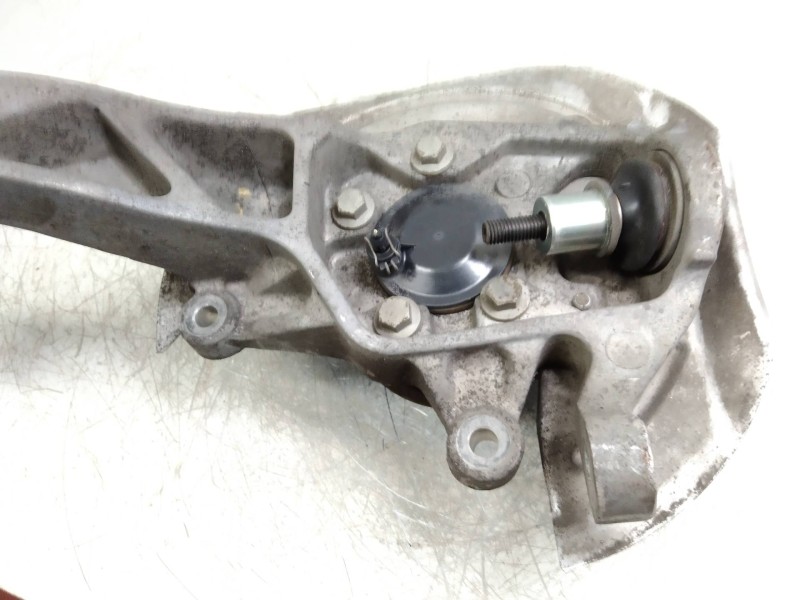 Recambio de mangueta delantera izquierda para jaguar s-type 2.5 v6 24v cat referencia OEM IAM   