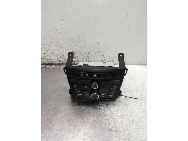 Recambio de sistema audio / radio cd para opel zafira tourer referencia OEM IAM   