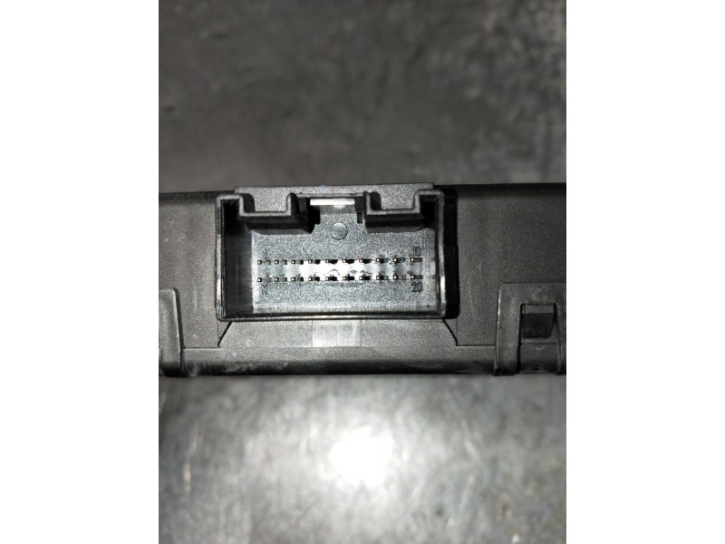 Recambio de modulo electronico para audi a4 ber. (b8) referencia OEM IAM 8T0907468D  