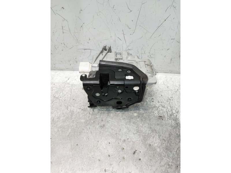 Recambio de motor cierre centralizado delantero derecho para audi a4 ber. (b8) referencia OEM IAM 8J1857016A  5P