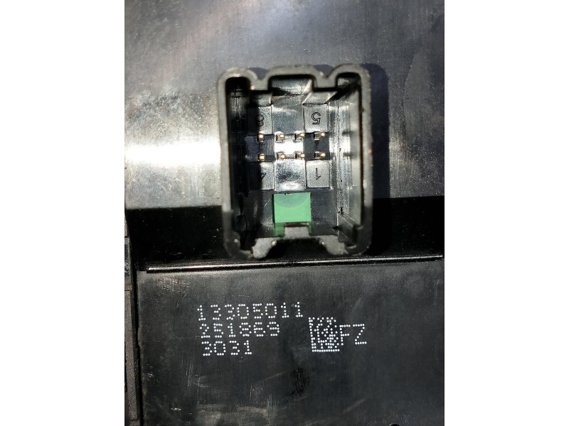 Recambio de mando elevalunas delantero izquierdo para opel zafira tourer referencia OEM IAM 13305011 251869 