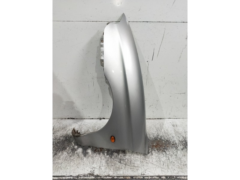 Recambio de aleta delantera izquierda para hyundai coupe (rd) referencia OEM IAM   