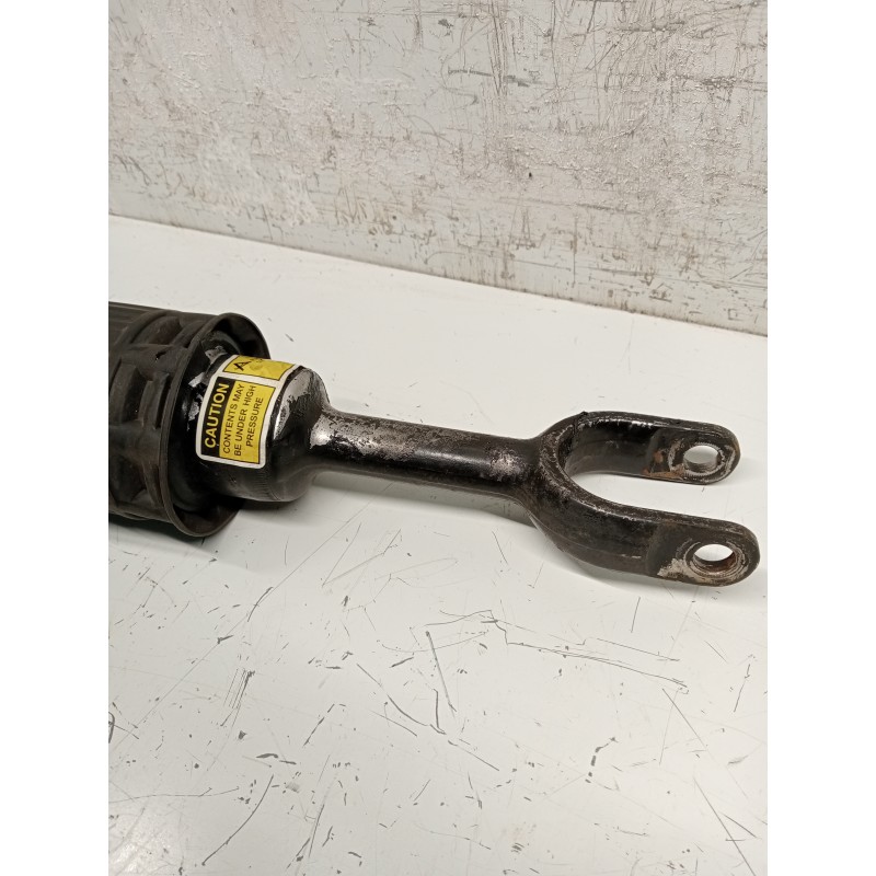 Recambio de amortiguador delantero izquierdo para audi a8 (4e2) referencia OEM IAM   