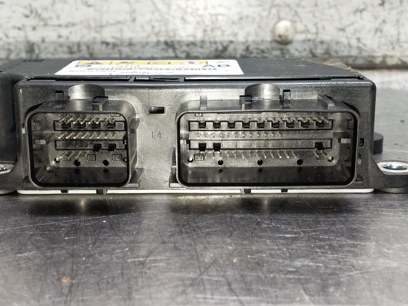 Recambio de centralita airbag para opel zafira tourer referencia OEM IAM 13589374  