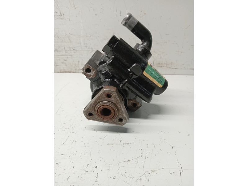 Recambio de bomba direccion para dacia sandero referencia OEM IAM 7700419118 8200886459B 