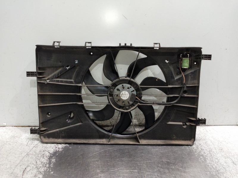 Recambio de electroventilador para opel zafira tourer referencia OEM IAM 3135104038 52430903 