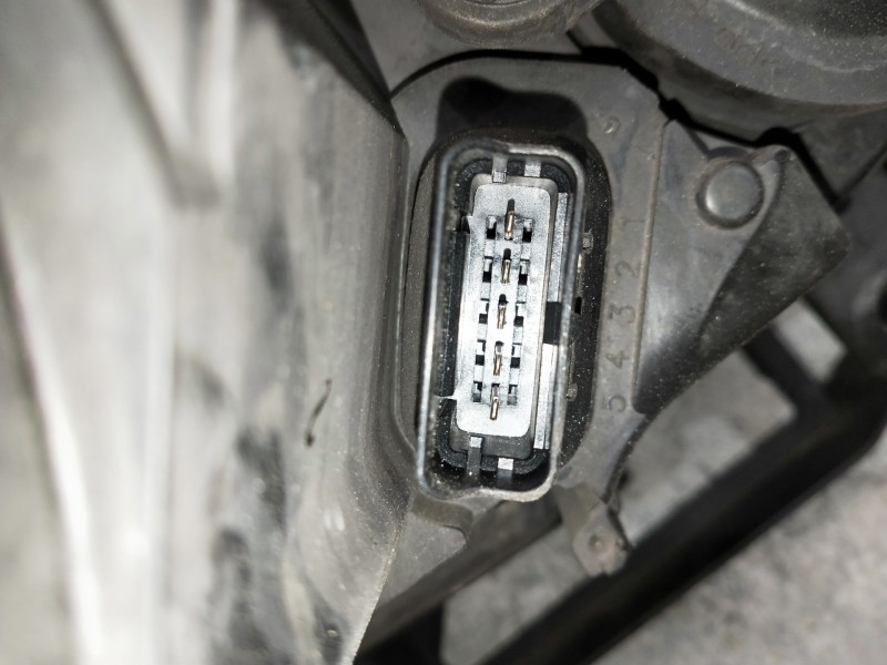 Recambio de faro izquierdo para renault megane ii berlina 5p referencia OEM IAM 8200412741F 89312730 