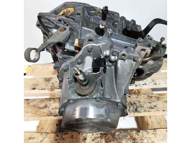 Recambio de caja cambios para peugeot partner (s1) port aventura referencia OEM IAM 20TE28 4775247A 