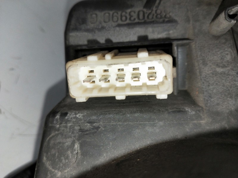 Recambio de faro izquierdo para peugeot 306 berlina 3/4/5 puertas (s2) referencia OEM IAM 9625305280 89000142 