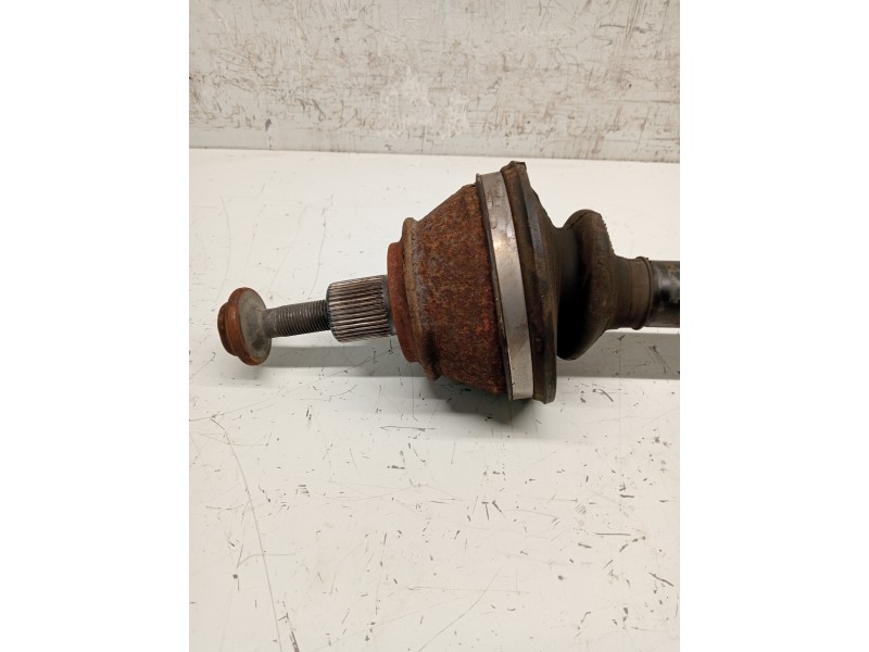 Recambio de transmision trasera izquierda para audi a8 (4e2) referencia OEM IAM 4E0501203D  