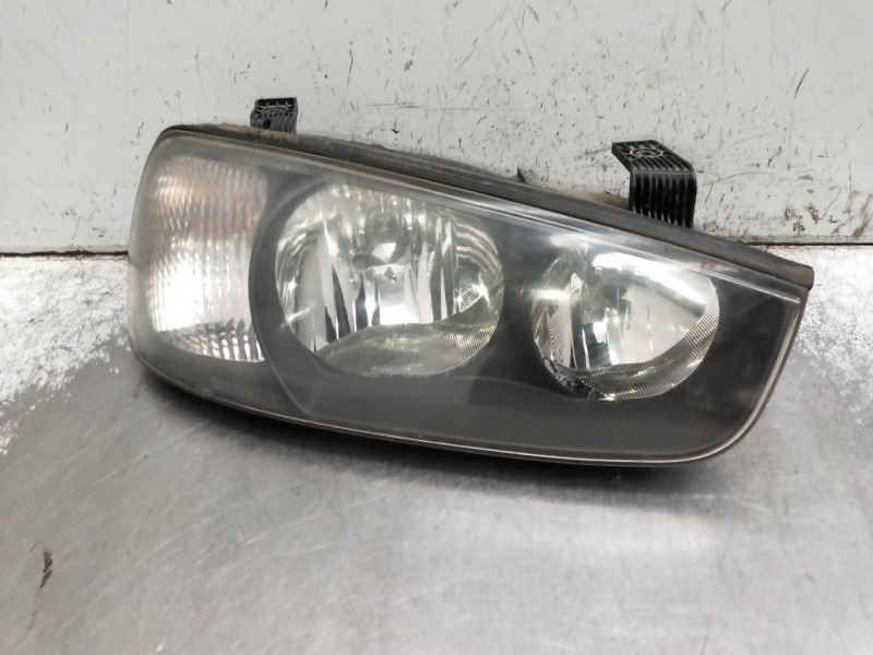 Recambio de faro derecho para hyundai elantra (xd) referencia OEM IAM   