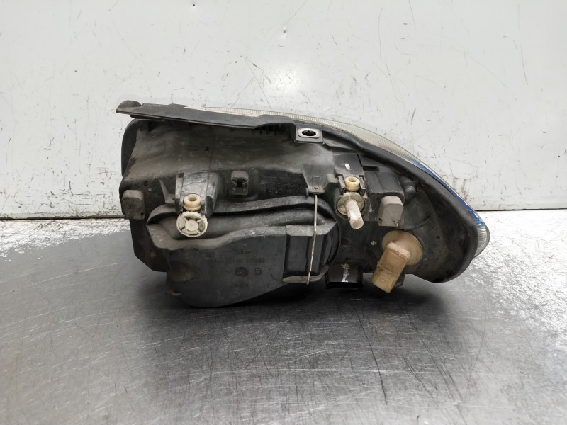Recambio de faro derecho para seat cordoba berlina (6k2) referencia OEM IAM 6K1941032A  