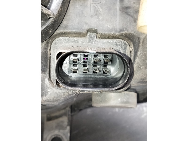 Recambio de faro derecho para seat cordoba berlina (6k2) referencia OEM IAM 6K1941032A  