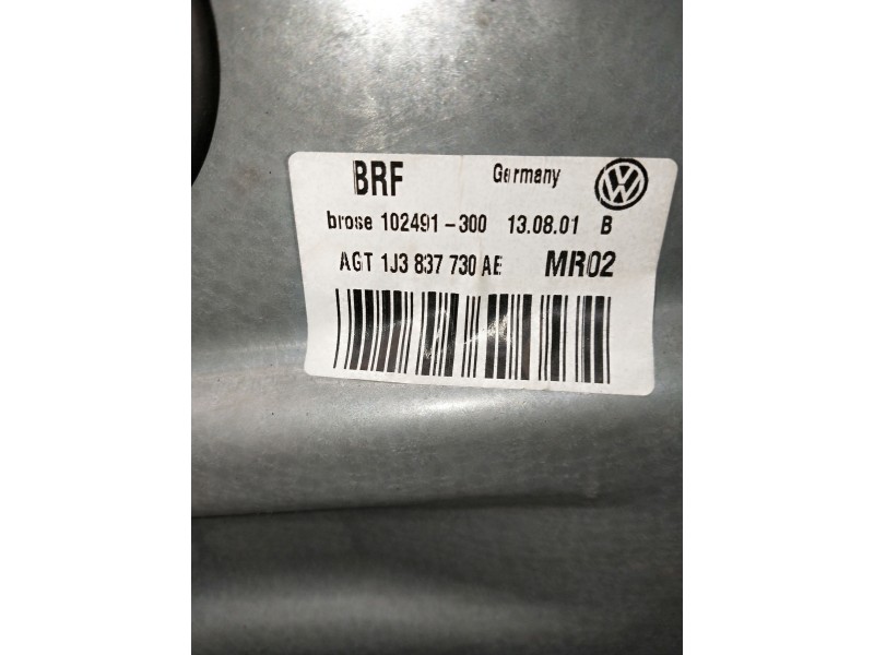 Recambio de elevalunas delantero derecho para volkswagen golf iv berlina (1j1) referencia OEM IAM 1J1837730AE 1C1959802A 3P