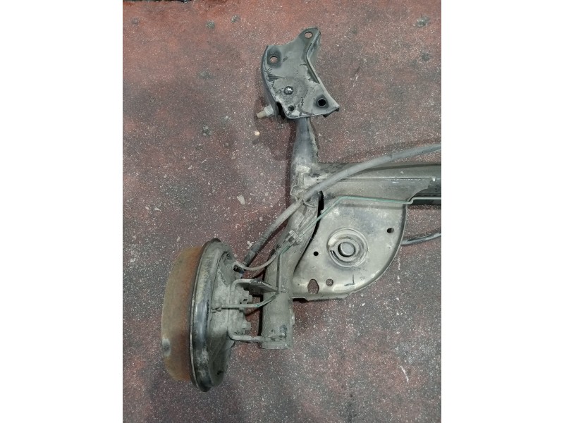 Recambio de puente trasero para dacia sandero referencia OEM IAM   TAMBOR
