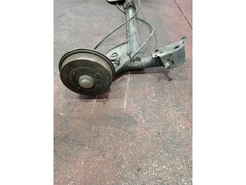 Recambio de puente trasero para dacia sandero referencia OEM IAM   TAMBOR