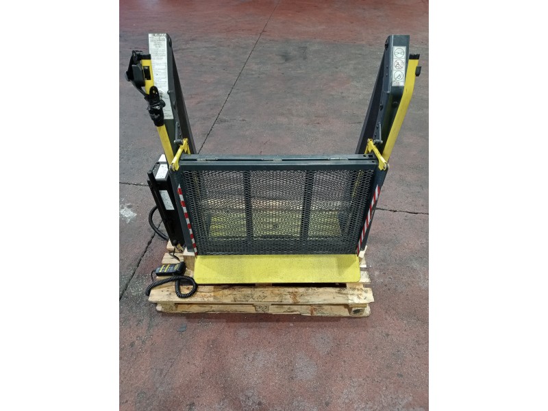 Recambio de herramientas para volkswagen crafter combi (2e) referencia OEM IAM   RAMPA