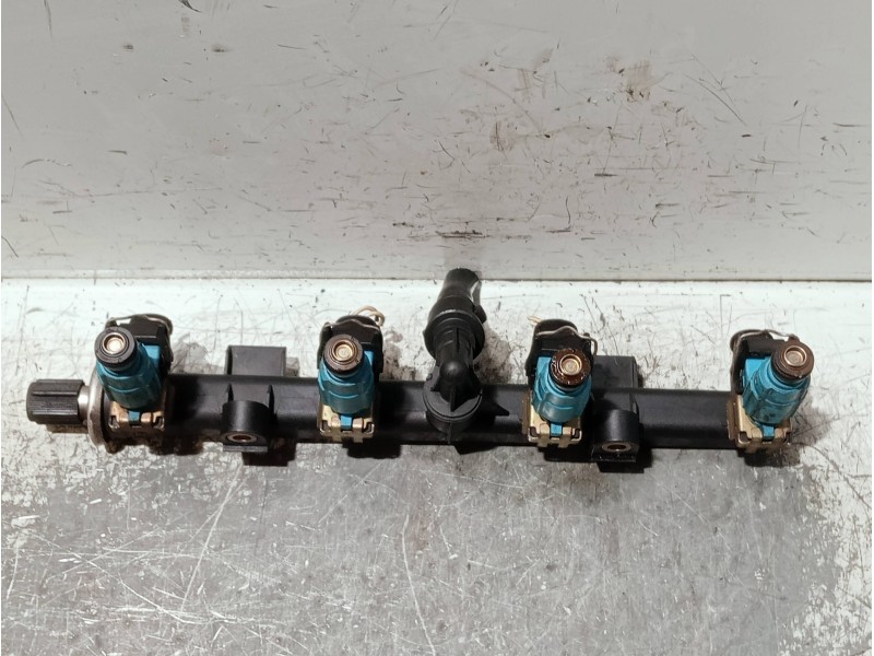 Recambio de rampa inyectora para fiat punto berlina (188) referencia OEM IAM 0280151073  