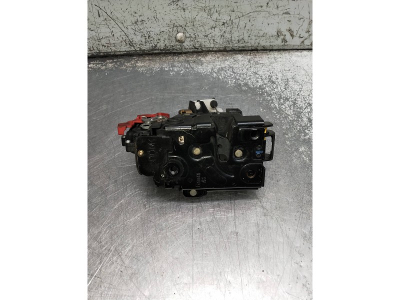 Recambio de motor cierre centralizado trasero izquierdo para volkswagen golf v berlina (1k1) referencia OEM IAM 7L0839015  5P