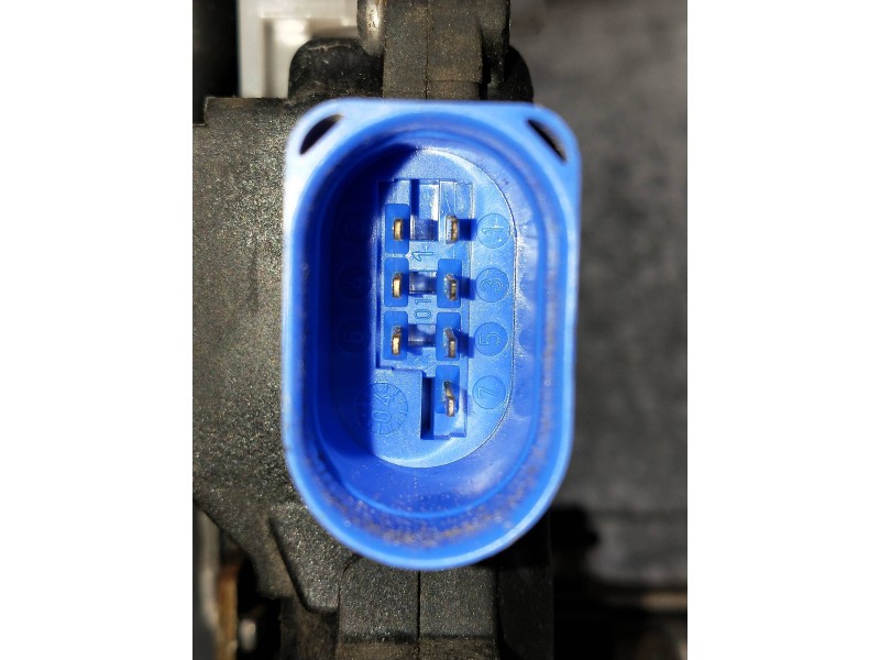 Recambio de motor cierre centralizado trasero izquierdo para volkswagen golf v berlina (1k1) referencia OEM IAM 7L0839015  5P