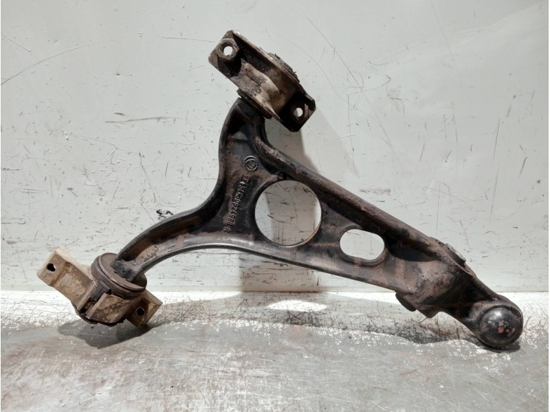Recambio de brazo suspension inferior delantero derecho para alfa romeo 147 (190) referencia OEM IAM 60624988  