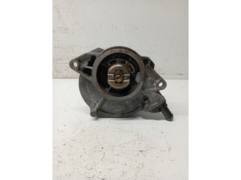 Recambio de depresor freno / bomba vacio para audi a8 (4e2) referencia OEM IAM 057145100AE  