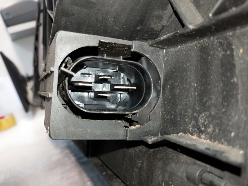 Recambio de electroventilador para audi a8 (4e2) referencia OEM IAM 4E0121205B 0130706815 