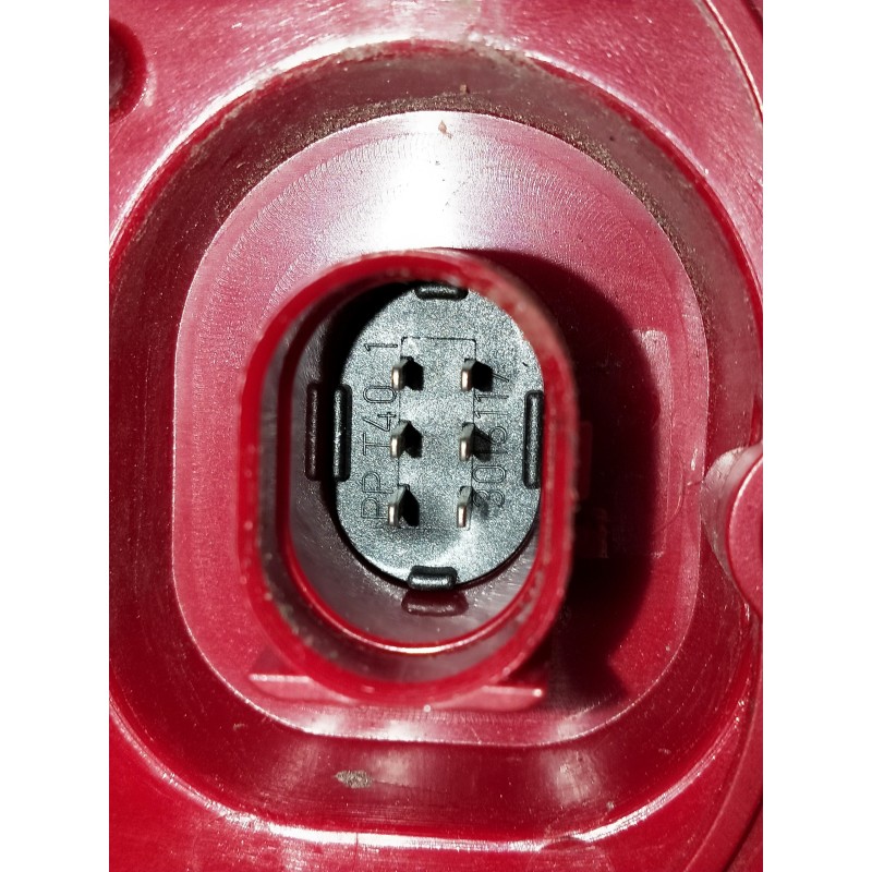 Recambio de piloto trasero izquierdo para audi a8 (4e2) referencia OEM IAM 4E0945095H  